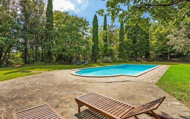 Charming Umbrian Stay for 4 Guests