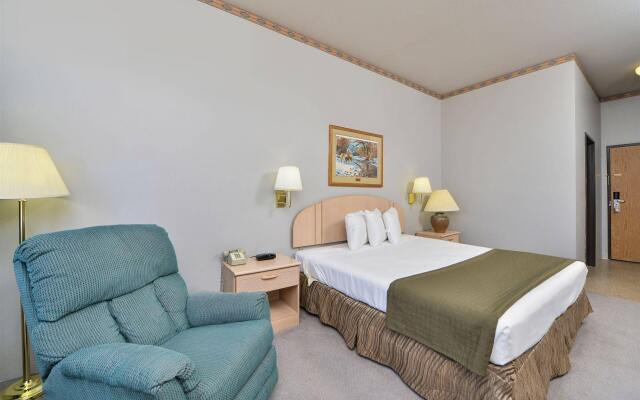 Econo Lodge Inn & Suites Jackpot near Casino