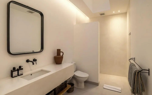 Villa Oasi 3 by Alfred in Bali