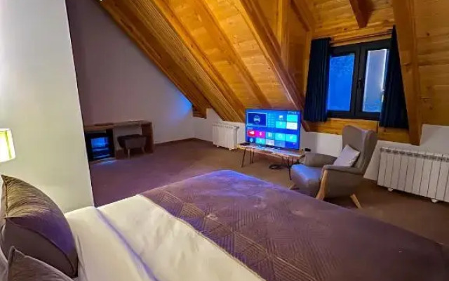 Hotel Kulla e Bajraktarit