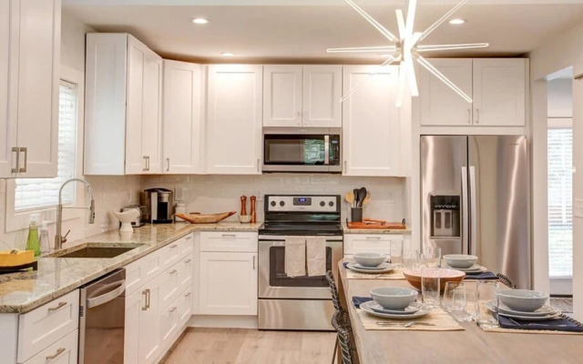 3 bedroom, Woodside Avenue