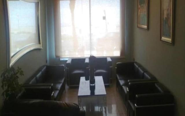 La Corniche Hotel