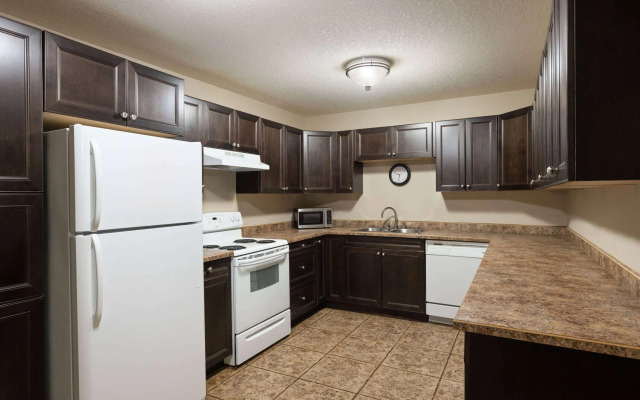 Super 8 Fort McMurray