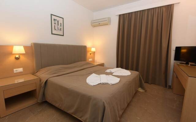 Phaistos Hotel