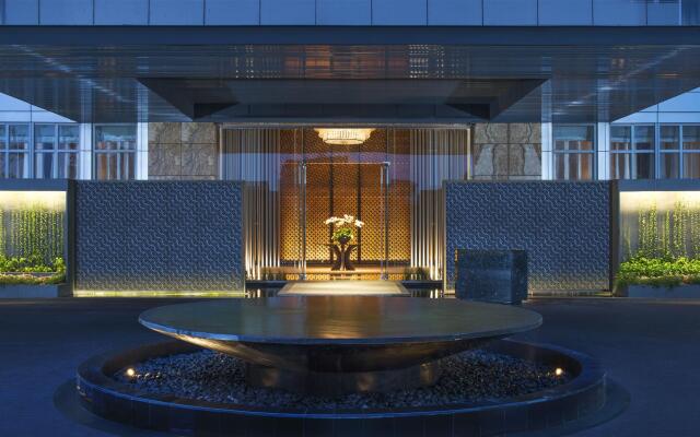 Keraton at The Plaza, The Unbound Collection by Hyatt