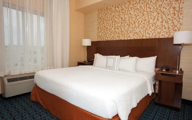 Comfort Inn & Suites South Akron