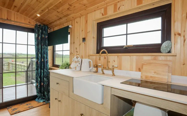Tal Sarn Shepherd Hut