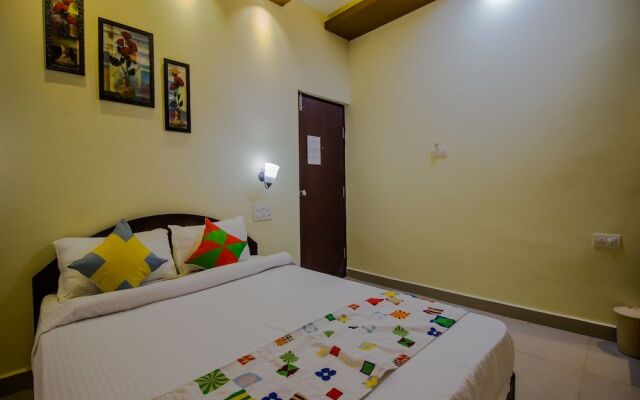 OYO 14182 Home Graceful Studio Ashwem