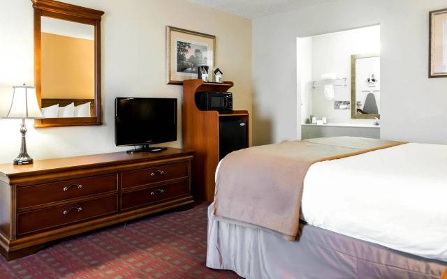 Quality Inn & Suites Live Oak I-10 Exit 283