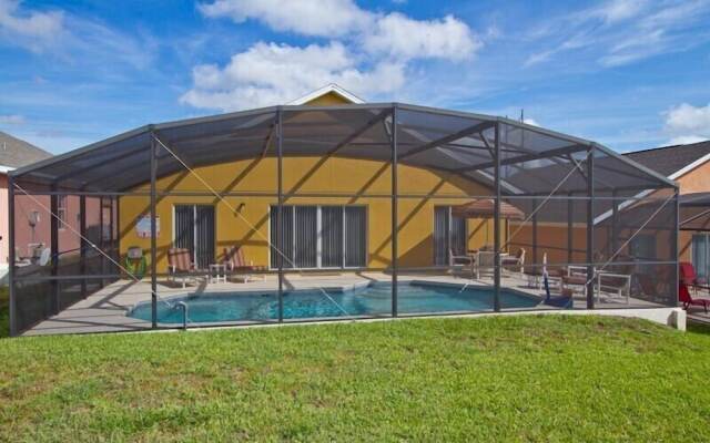 Vizcay Villa - Three Bedroom Home