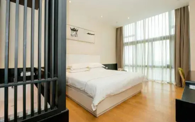 Mofang Hotel (Ningbo Railway Station Business and Technology College)