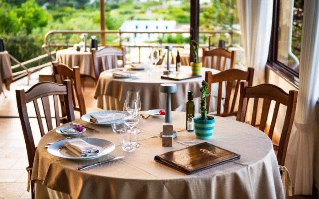 Punta Chiarito Resort