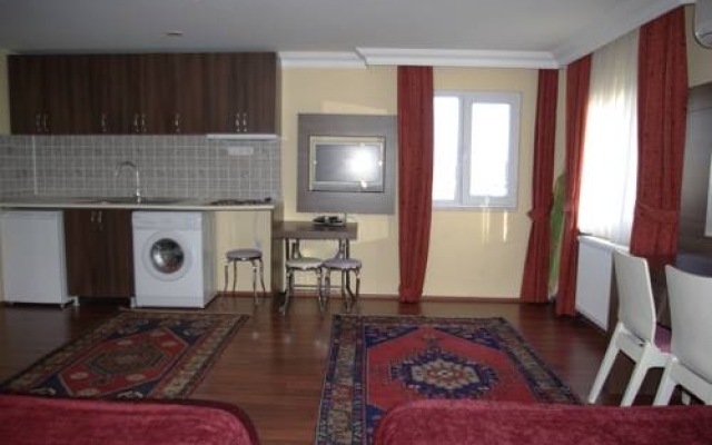Adrien Hotel