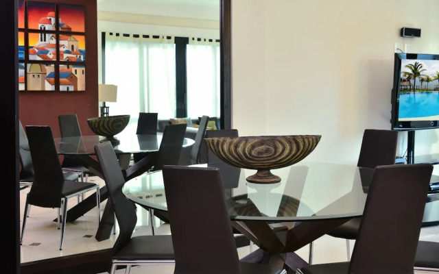 Lotus-6 by Playa District