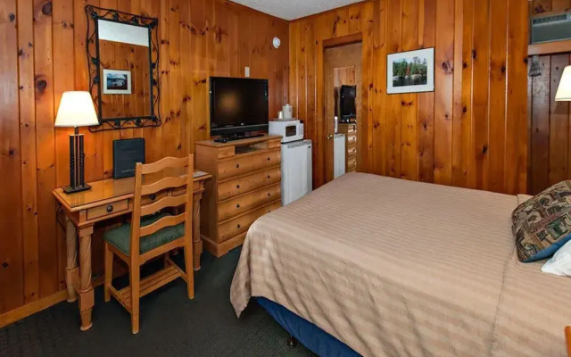 The Lake Motel
