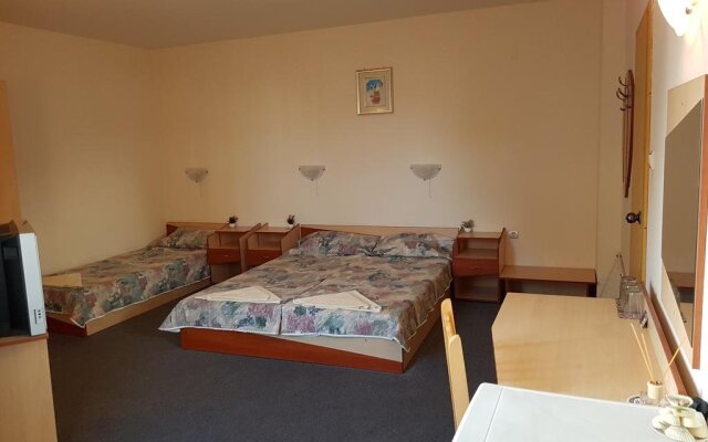 Krasi Hotel