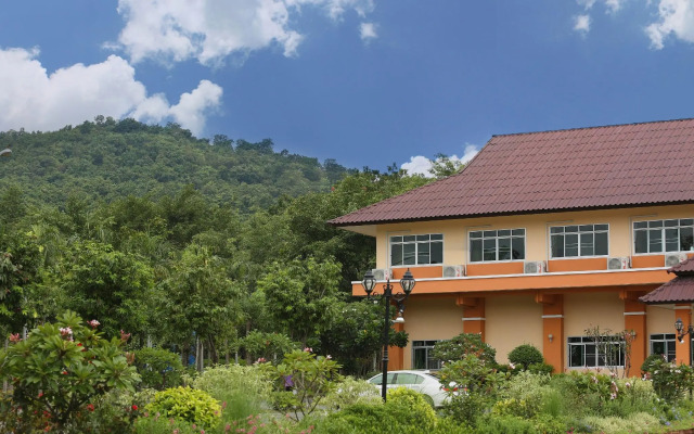 Rajapruek Place (SHA Extra Plus)