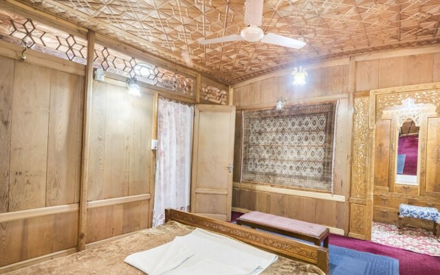 GuestHouser 1 BR Houseboat cefd