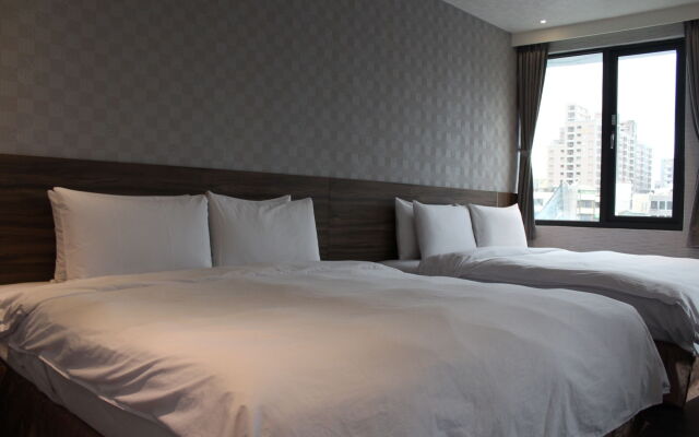 Center Hotel