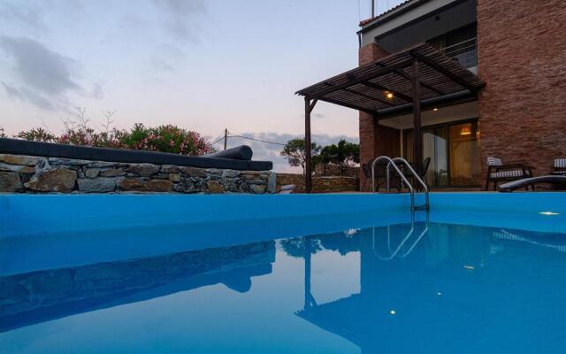 Gerakari Suites