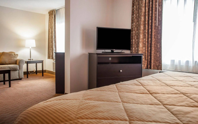 Comfort Inn & Suites