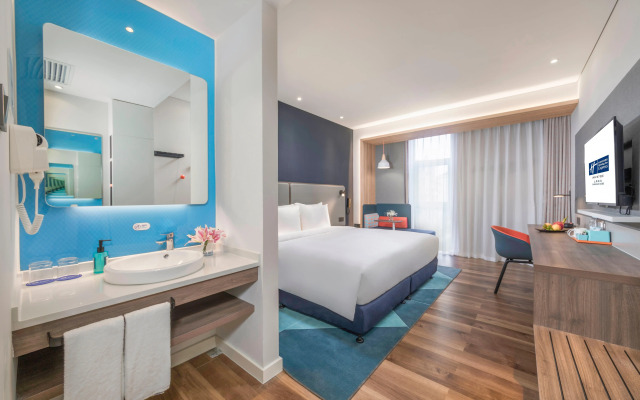 Holiday Inn Express Shanghai Gubei by IHG