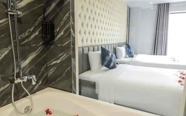 Monaco Hotel Danang