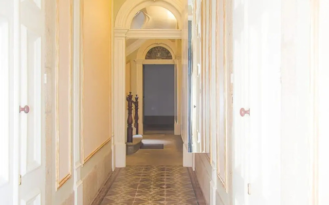 Liiiving in Porto Art Heart Studio