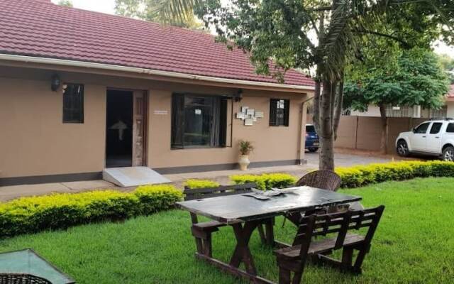 Ezzela House Bed & Breakfast