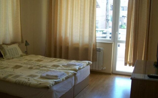 Guest House Donchevi