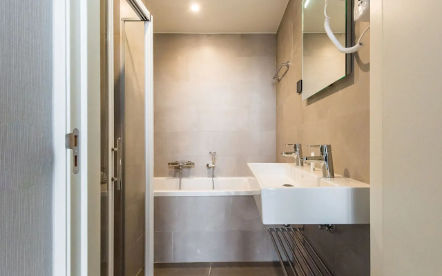 YAYS Amsterdam East by Numa
