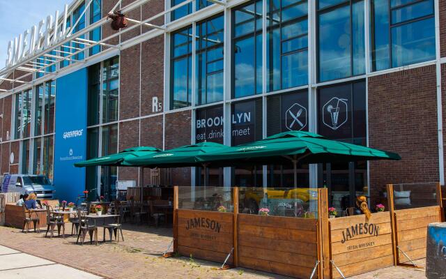 DoubleTree by Hilton Hotel Amsterdam - NDSM Wharf