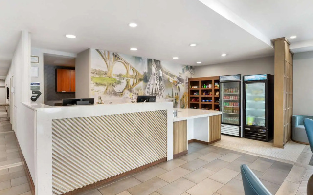 Best Western Premier Richmond City Gateway