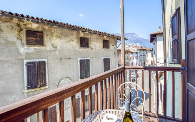Beautiful Apartment in Vignole With Wifi