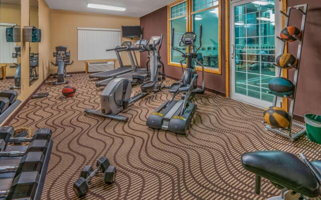 Best Western Plus Riverfront Hotel & Suites