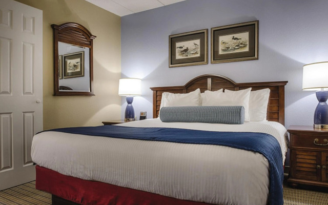 Club Wyndham Inn on Long Wharf