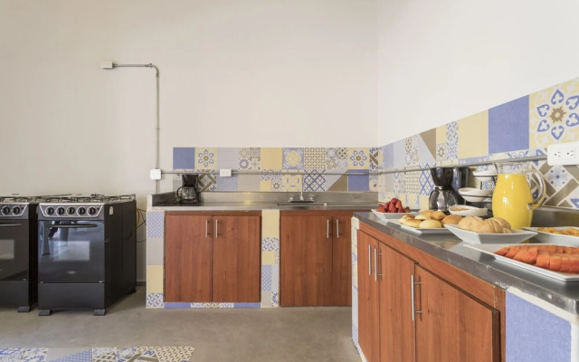 Gaston Coliving Hostel