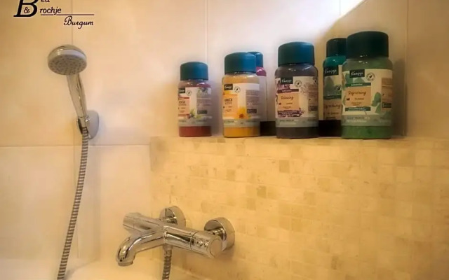 Bed & Brochje Burgum