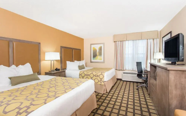 Baymont Inn & Suites Plymouth