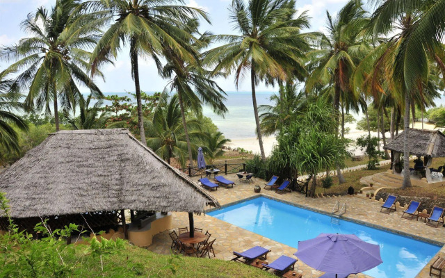 Kinasi Lodge