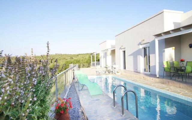 Peaceful Holiday Home in Agia Triada With Swimming Pool