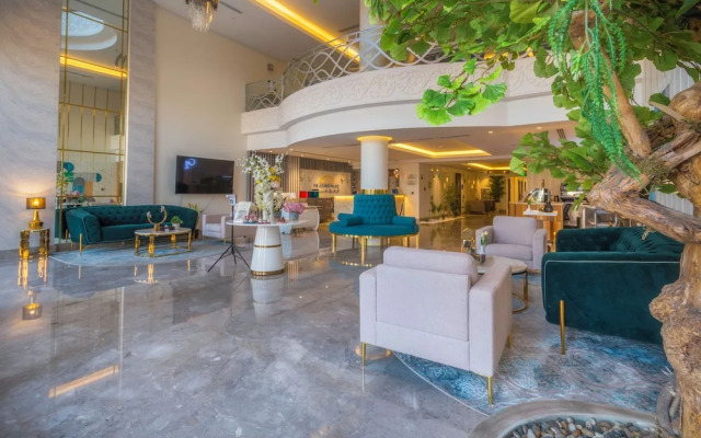 Address Palace Hotel Apartments