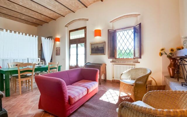 Farmhouse With Swimming Pool in Poggibonsi