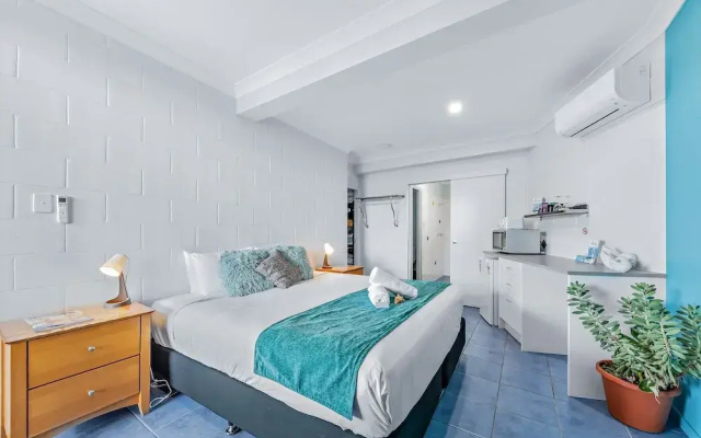 Airlie Sun & Sand Accommodation Studio 1