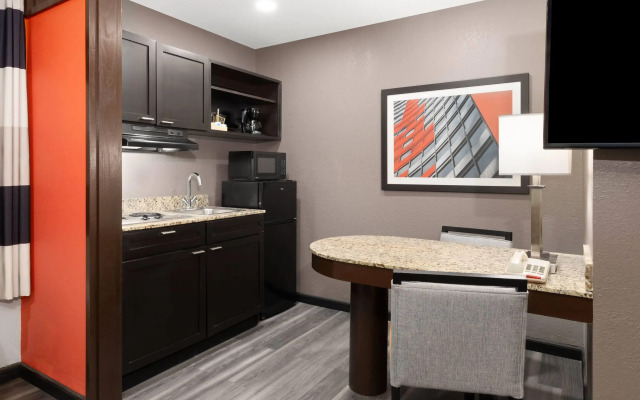 Ramada by Wyndham El Paso