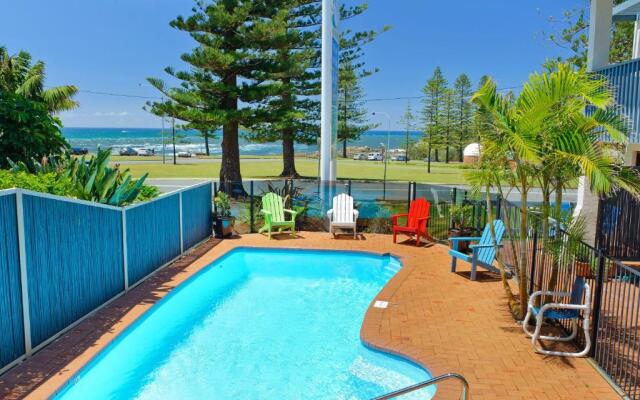 Beach House Holiday Apartments