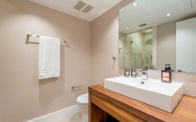 Roney Palace Condo Luxury Rentals