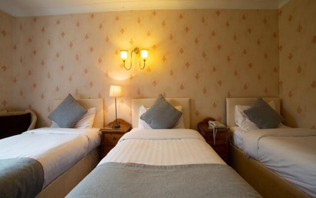 Fines Bayliwick Country House