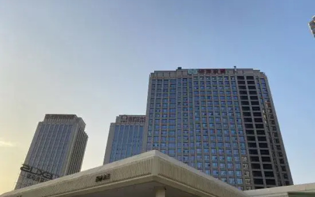 TOWO Shangpin Hotel (Changsha Desiqin Institute of Technology)