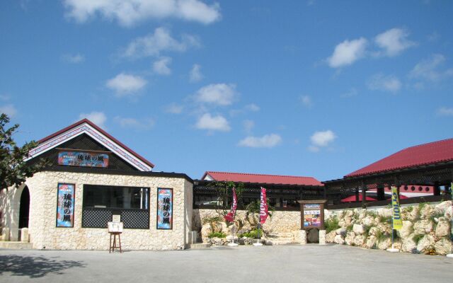 Hotel Breezebay Marina